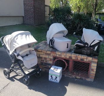 Poussette Jané trio complète - ISOFIX - très bon état 