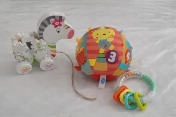 Lot jeux bébé