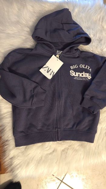 (Neuf non porté) 🏷🤩💙sweat zippé 3 ans garçon 🥰💙😍