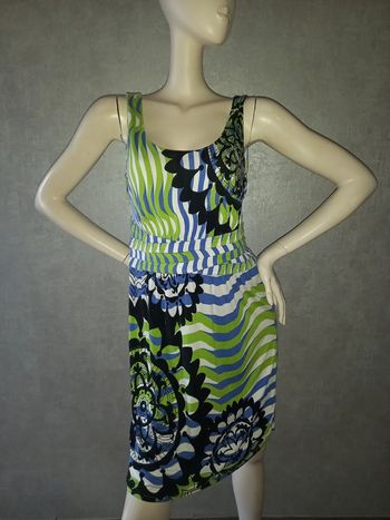 robe desigual coloré taille 42