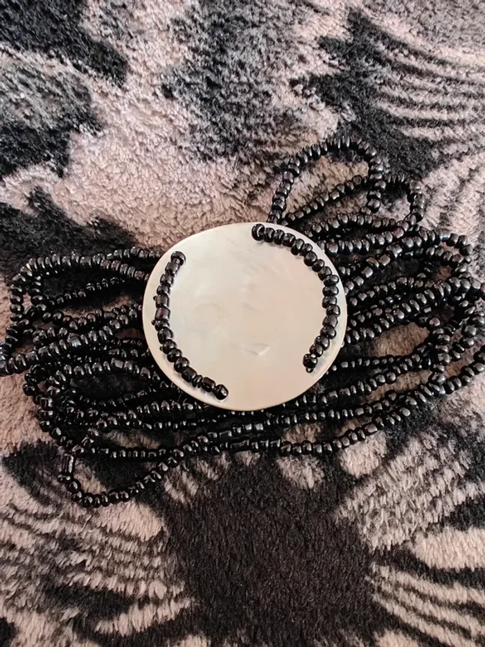 Bracelet en perles et nacre - photo numéro 2
