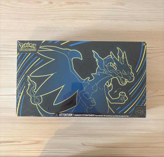Pokémon UPC Ultra Premium Collection Mega Evolution - photo numéro 1