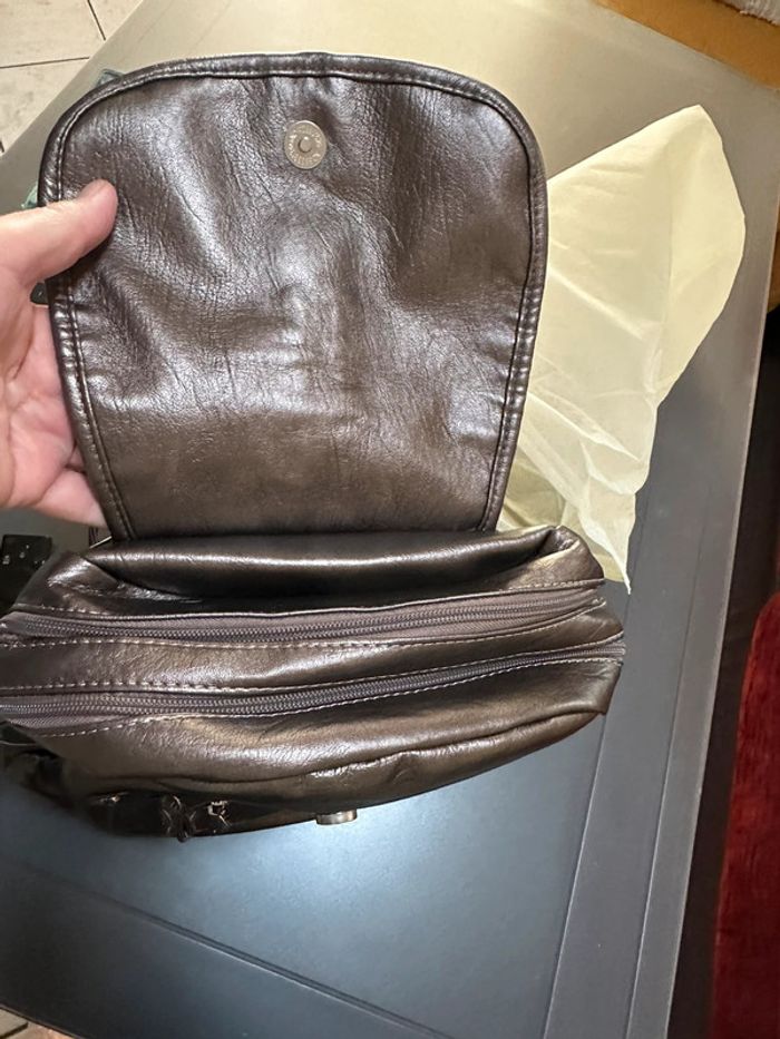 Sac à dos neuf - photo numéro 5