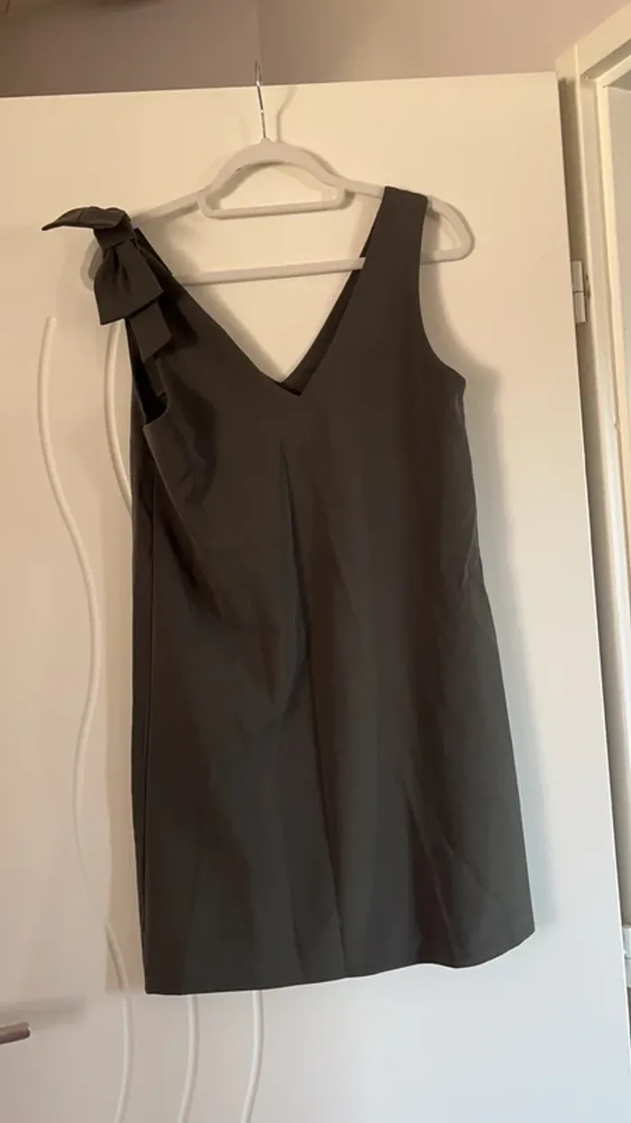 Robe kaki