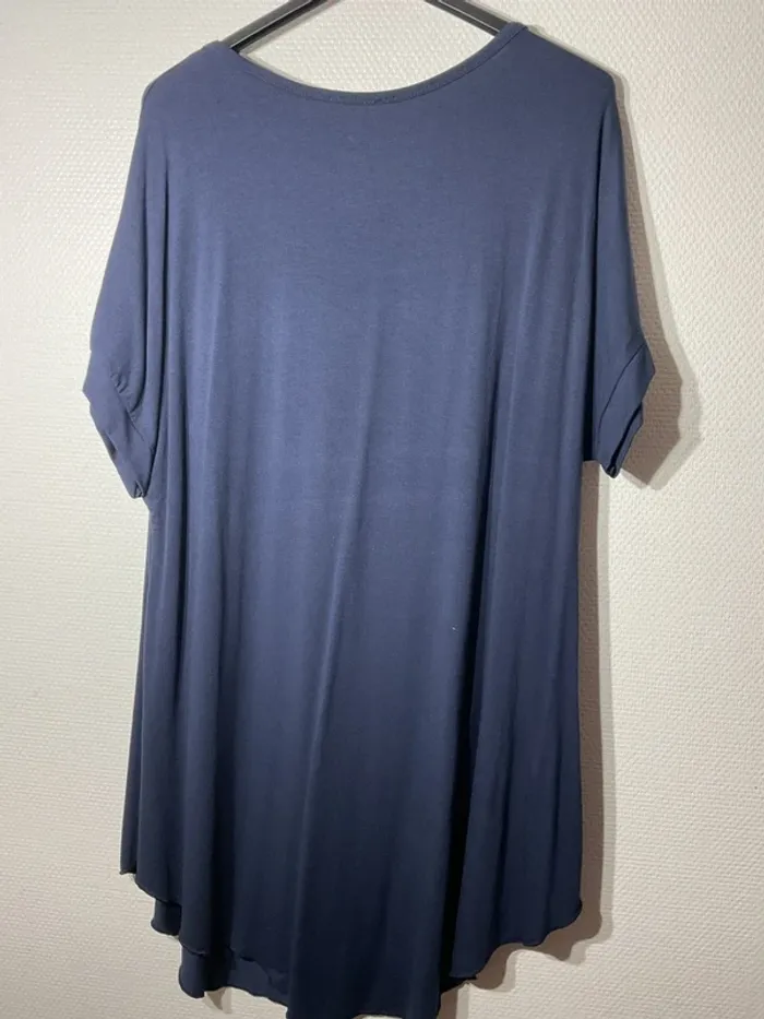 Long t-shirt « plumes » femme taille unique (38-46)- rzfashion - neuf avec étiquette - photo numéro 3