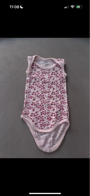 Body manches courtes fleuries - 50/56 cm - Zeeman