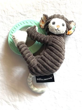 Petit Singe Chimpanzé Anthracite Grand Cercle Anneau Vert Animal Faune Peluche Petits Enfants Bébés
