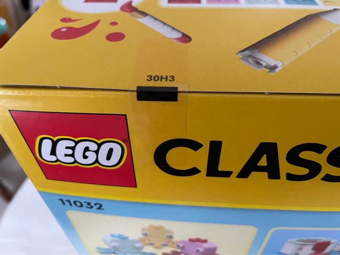 Boîte Classic Lego 11032 Neuve (1500 pièces) - photo numéro 8