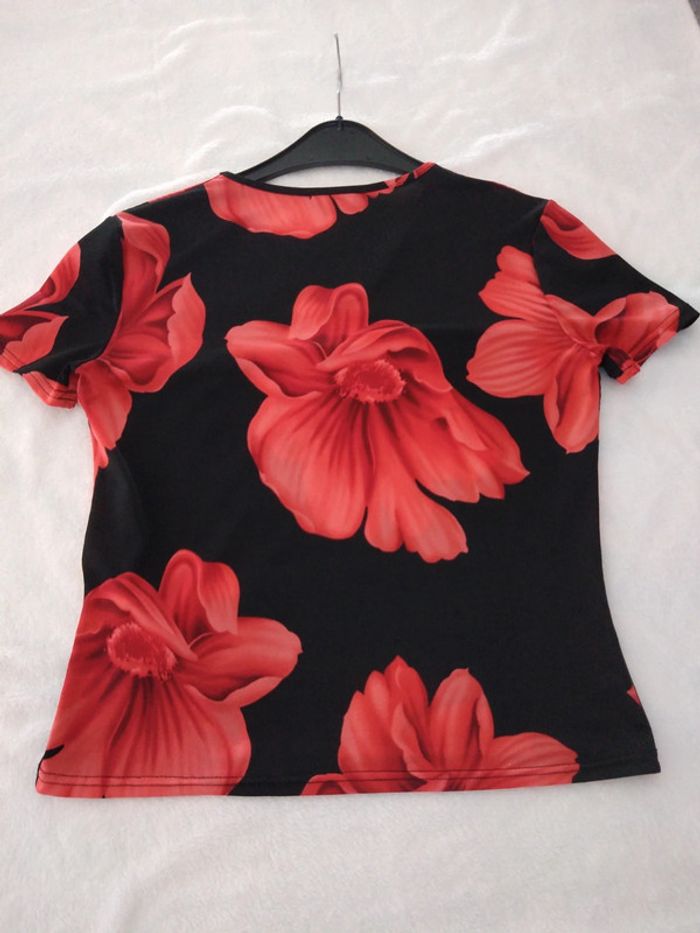 Haut femme TB état - photo numéro 4