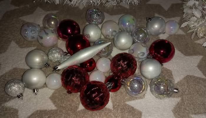 Lot boules  et guirlandes de Noël
Lot complet sur la première photo - photo numéro 4