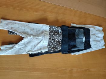 Lot 8 leggings
