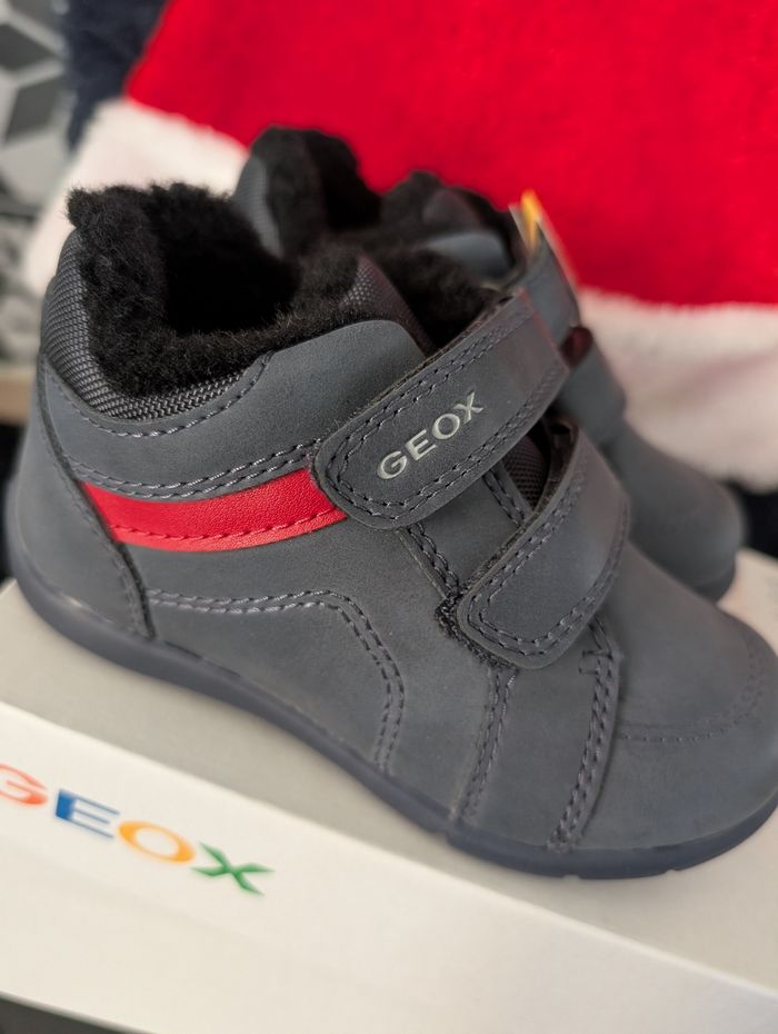 Chaussures garçon. Taille 24. Chaudes. Neuf, Geox. - photo numéro 10