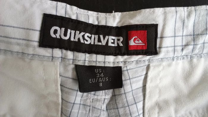 Short Quicksilver 8ans - photo numéro 8