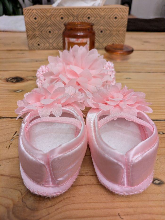 Chaussures souples et bandeau assorti - photo numéro 4