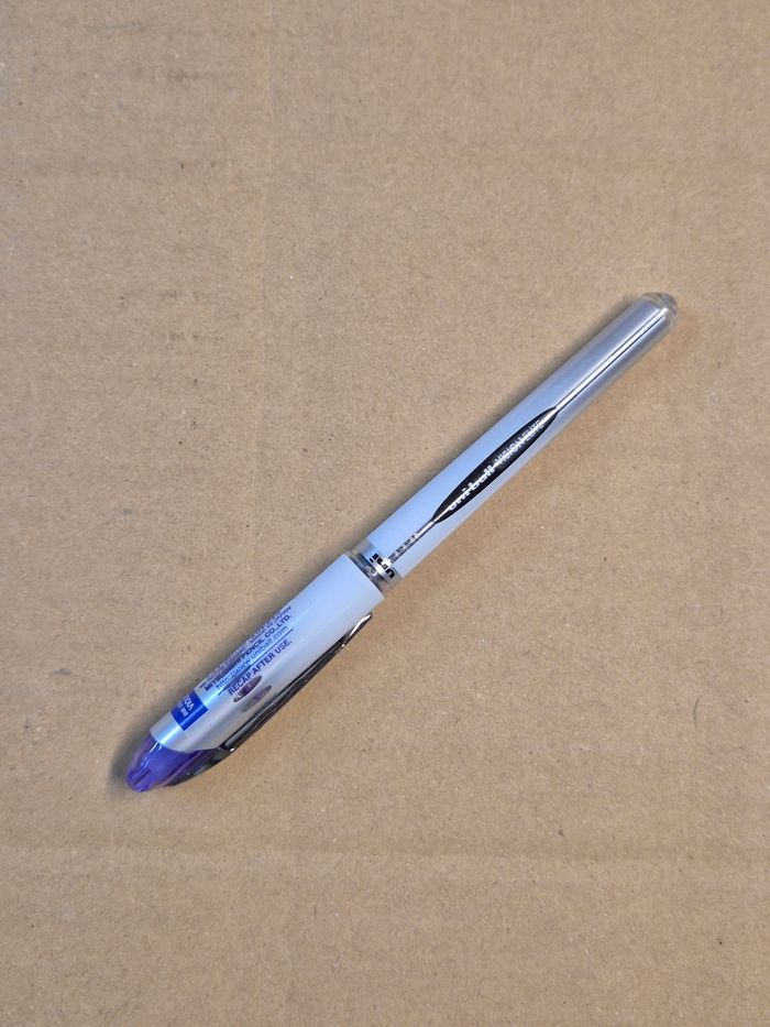 Lot 4 stylos Uni-ball Bisiln Elite Violet - photo numéro 2