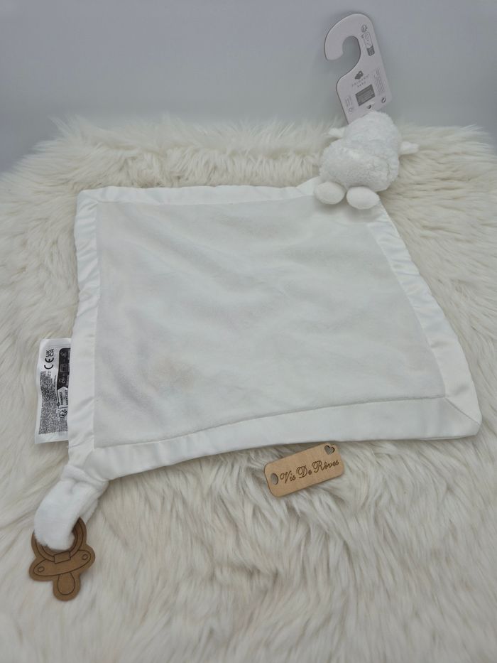 Doudou mouchoir mouton blanc Born in 2025 Primark - photo numéro 4