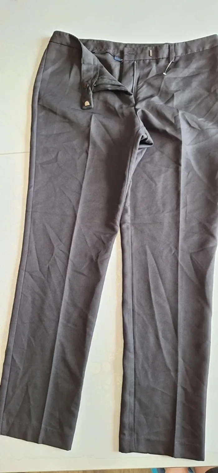Pantalon noir femme taille 42