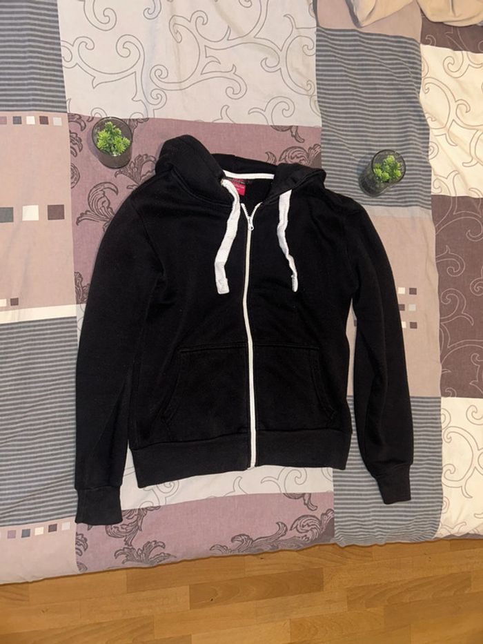 Pull à capuche - photo numéro 2