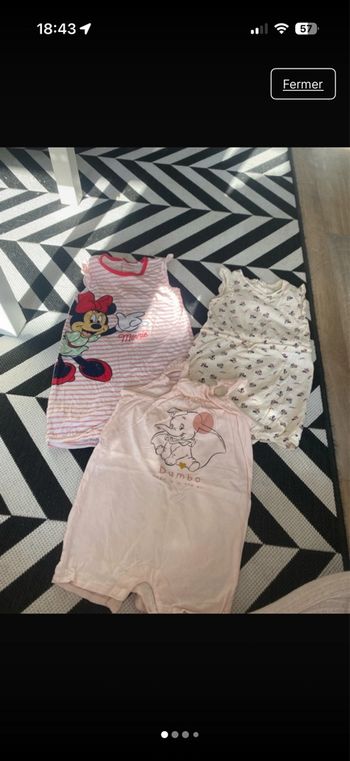 Combi short ou grenouillère fille taille 24/36