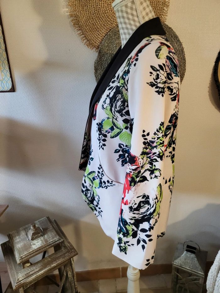 Veste fleurs - photo numéro 3