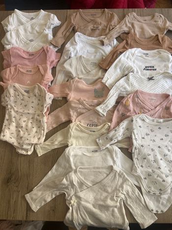 Lots body 3 mois manche courte et longue 