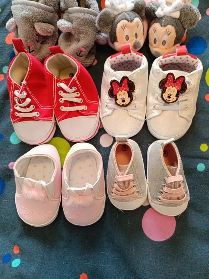 Lots de chaussures/chaussons bébé jusqu'à taille 17 - photo numéro 2