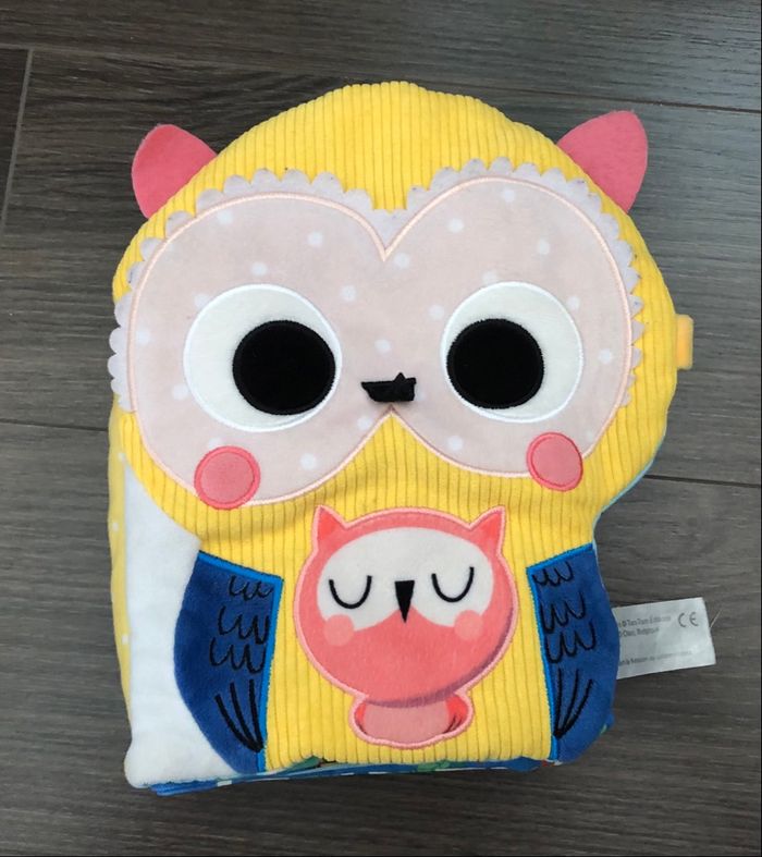 Livre en tissu forme hibou en parfait état