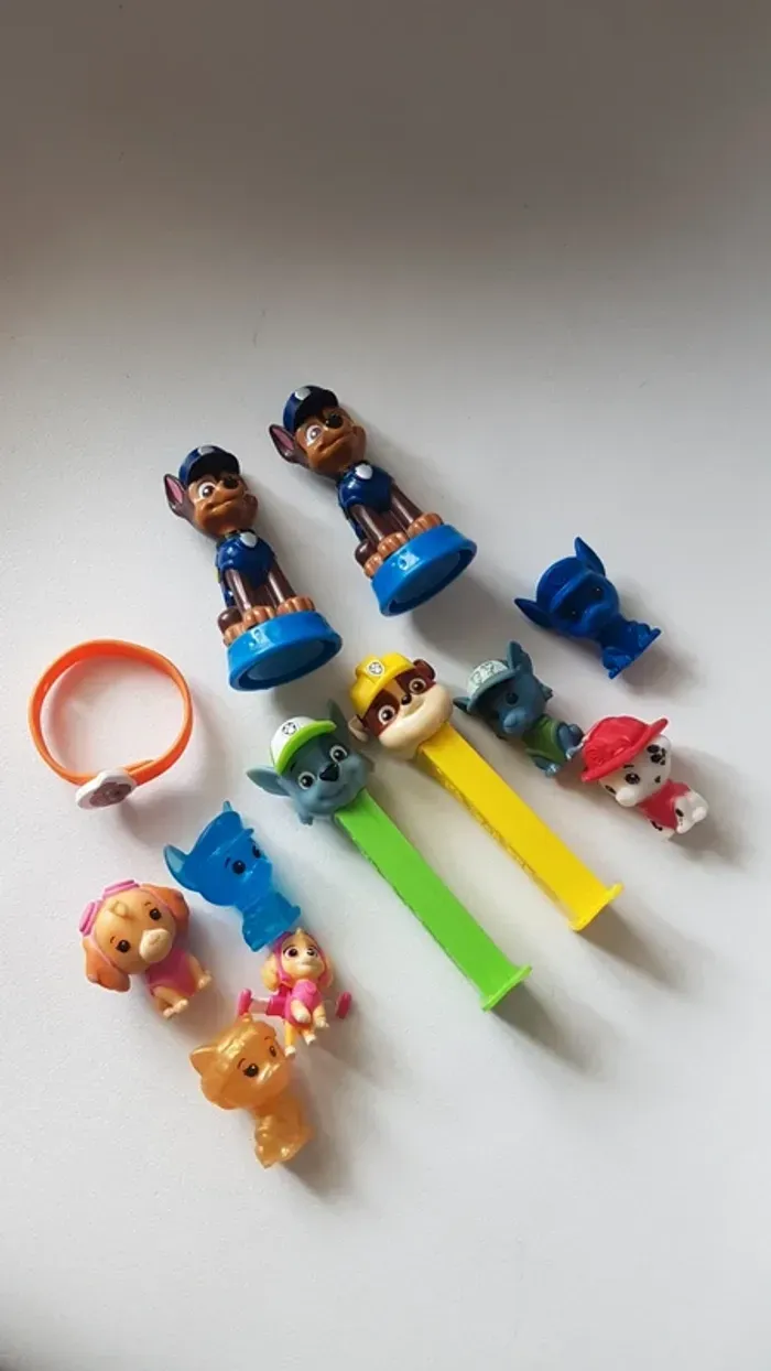 Pat' patrouille rescue knights - véhicule + figurine chevalier rocky - photo numéro 3