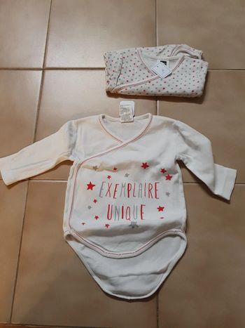 Lot de 2 bodys ML 1 mois