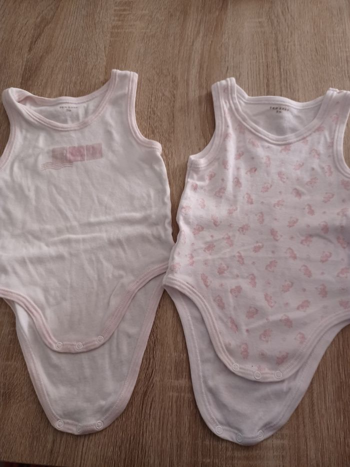 Lot 2 bodies  9 mois