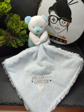 doudou et compagnie Ours bleu blanc mouchoir Bisous chaton esquimau dc3342  Vert