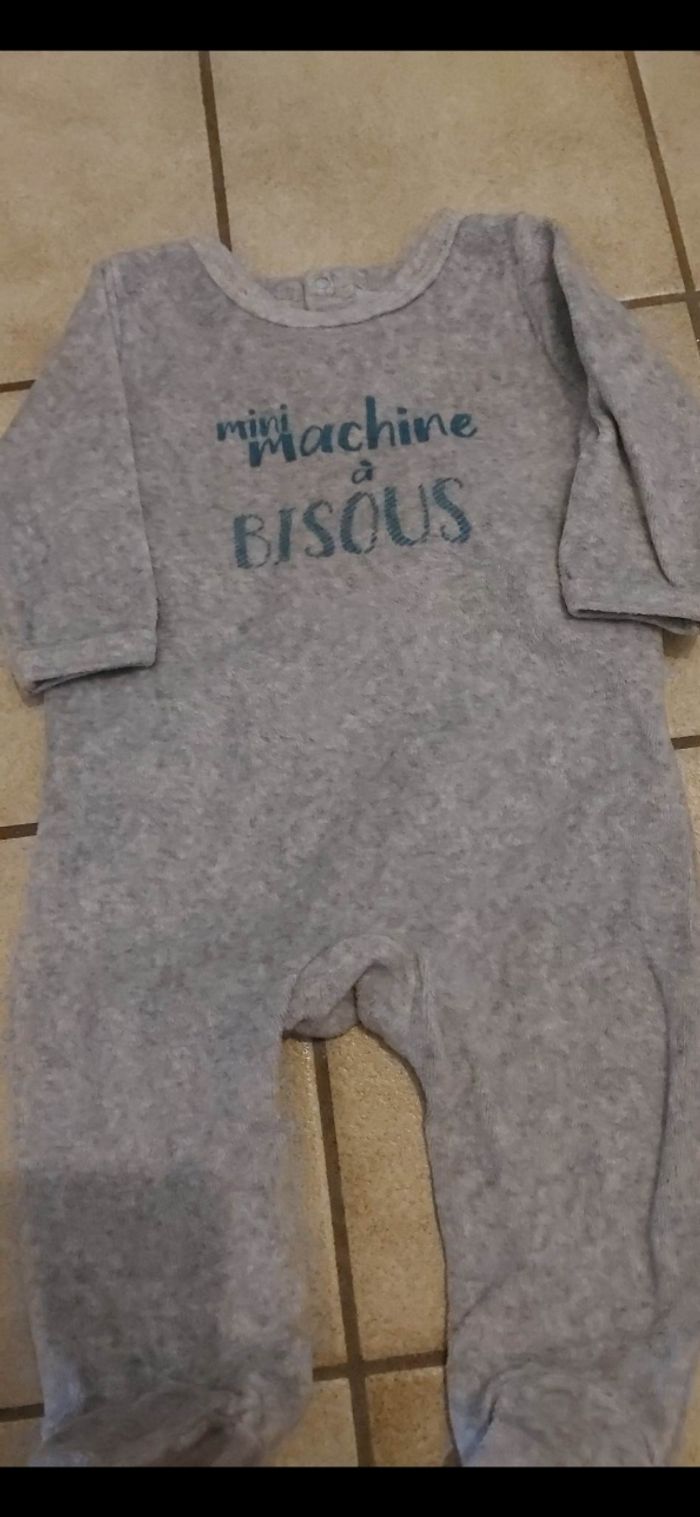 Lot de 14pyjamas 3mois - photo numéro 2