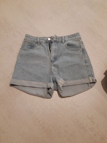 Short en jean bleu clair 34