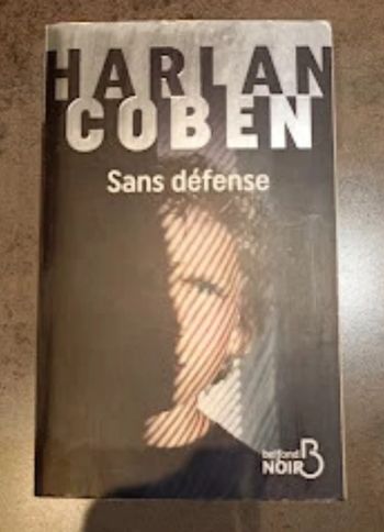 livre format broché Sans défense Harlan Coben Belfond Noir Bon état