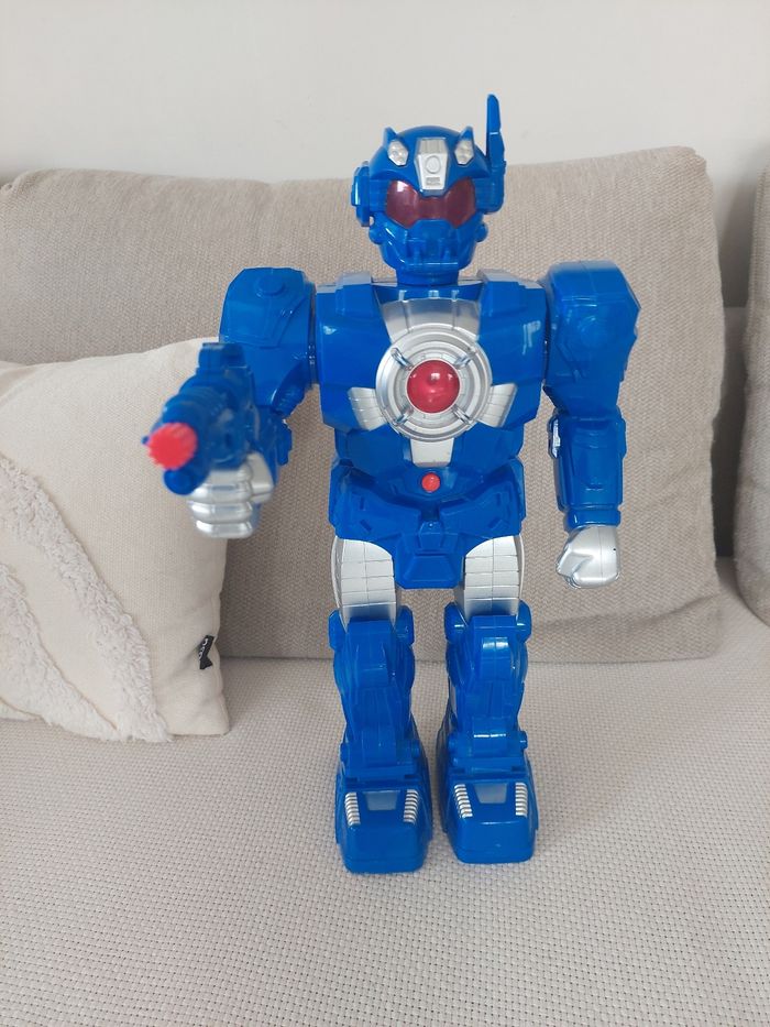 Robot bleu électronique