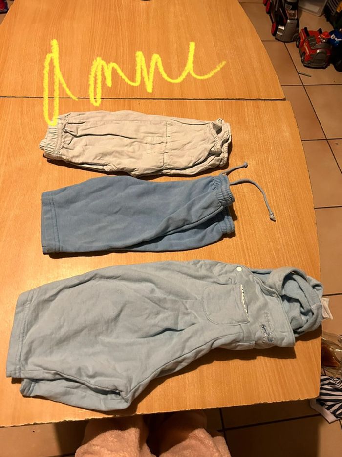 Donne lot vêtement taille 6 mois