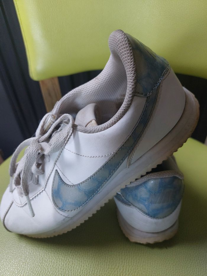 Baskets Nike pointure 38,5 - photo numéro 2