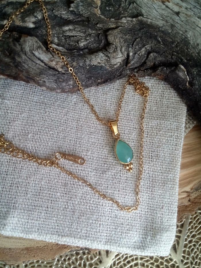 Collier pendentif en pierre naturelle d'Aqua calcedoine - photo numéro 2