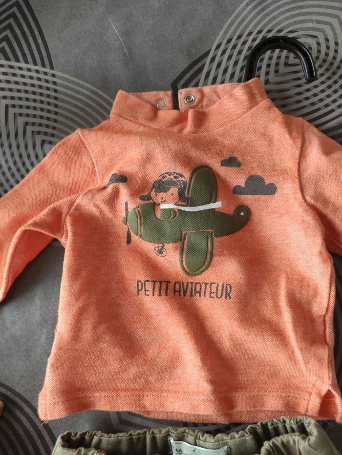 Ensemble pantalon tee-shirt - photo numéro 4