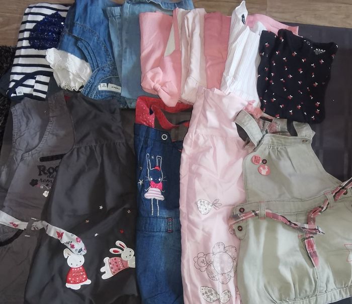 Vêtements gros lots 12 mois - photo numéro 10