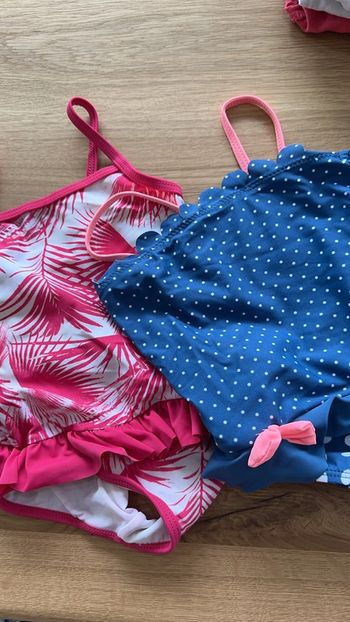 2 maillots de bain