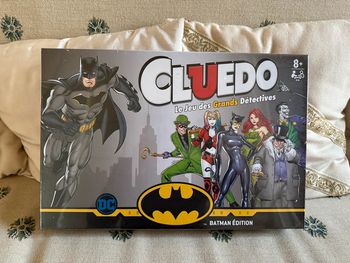 NEUF sous blister jeu de société Cluedo détective édition Batman commissaire Gordon