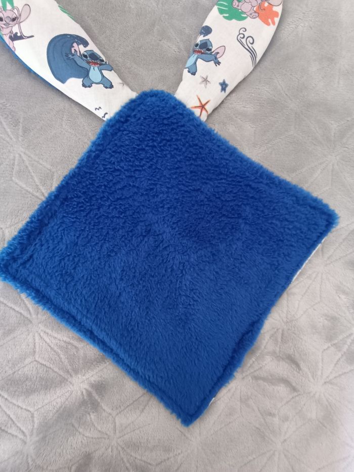 Doudou plat « imprimé Disney : Stitch » - photo numéro 6