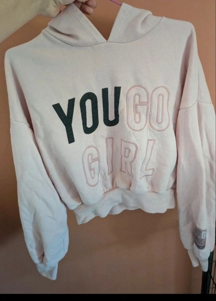Pull court rose pâle