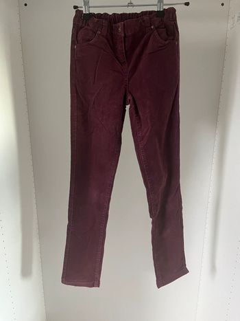 Jean en velours bordeaux NKY Taille 10 ans