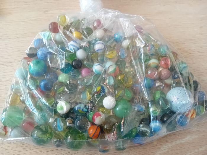 Lot billes dès 5 ans - Excellent état