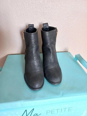 Bottine noir brillante