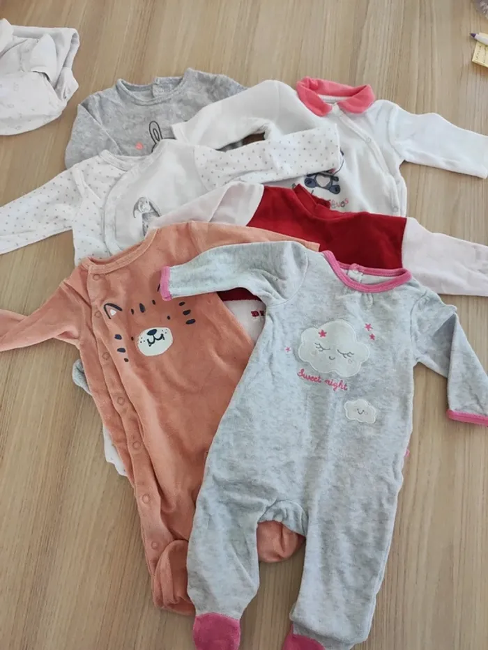 Lot 6 pyjamas 3 mois - photo numéro 10