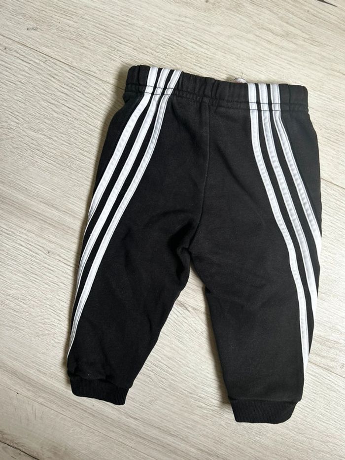 Jogging adidas 9 mois - photo numéro 2