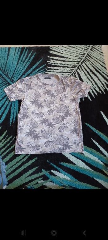Tee-shirt